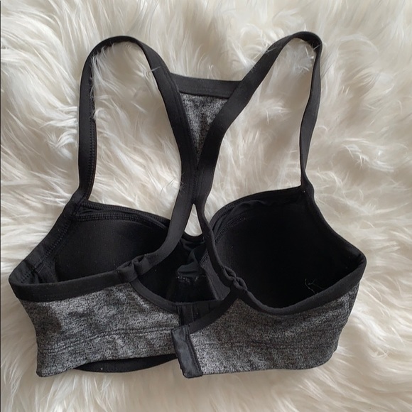 Victoria’s Secret VSX Sport Bra - Picture 2 of 3